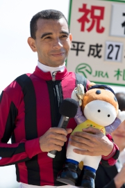 莫雷拉今日於札幌競馬場的頭場賽事中，策兩歲雌馬Sumire取得其在日本的首場頭馬，他於賽後接受訪問。