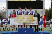 2015世界星級騎師大賽冠軍莫雷拉、亞軍武豊及季軍戶崎圭太於頒獎禮上合照。(圖片由日本中央競馬會提供)