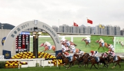 Photo 1, 2, 3<br>
John Moore-trained Helene Paragon(No. 7), with Tommy Berry on board, wins the G1 Stewards�� Cup (1600m), first leg of Triple Crown, at Sha Tin Racecourse today.